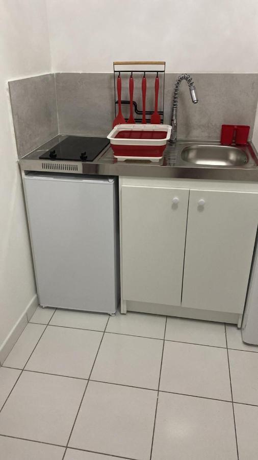 Studio - Carre De Soie Vaulx En Velin Luaran gambar